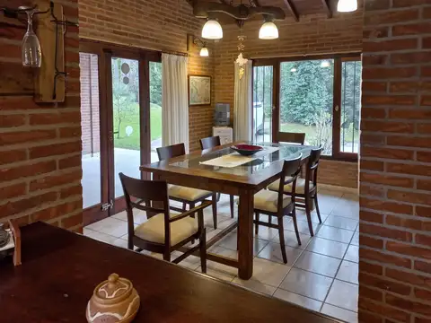Casa en Venta con 1 cochera