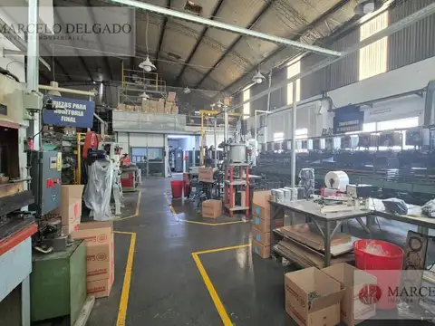 Depósito - Galpón de 1300 m2 - GERLI -Avellaneda  VENTA
