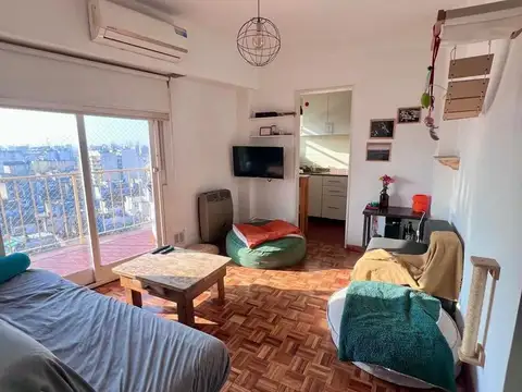 Departamento 3 ambientes piso alto balcon corrido