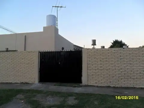 Joaquin V. Gonzalez 2000