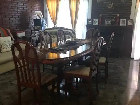 Casa en Venta en Jose Marmol, USD 220.000