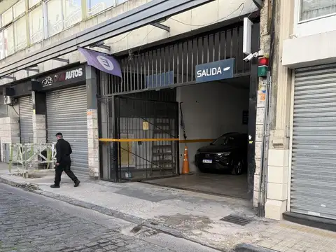 Venta garage - México 400 - Monserrat