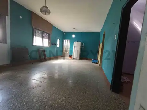 Oficina 4 ambientes con 1 baño