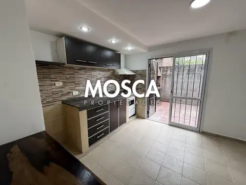 Departamento en Alquiler en La Reja, $ 700.000