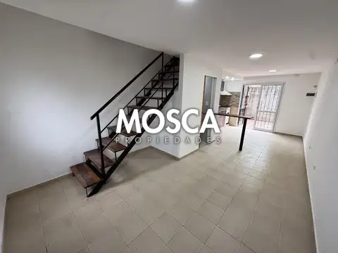 Duplex en alquiler la Reja centro