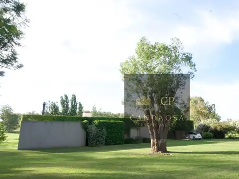 Excelente Casa en Venta en Barrio Quebradas,Baradero.
