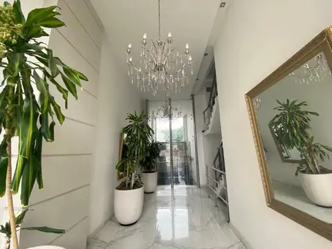 Departamento en Venta con 2 cocheras