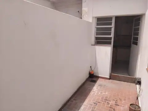 Depto Tipo Casa en Alquiler de 2 ambientes
