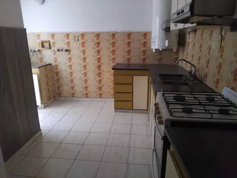 Depto Tipo Casa 2 ambientes con 1 baño