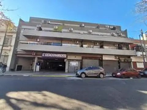 Cochera cubierta en venta