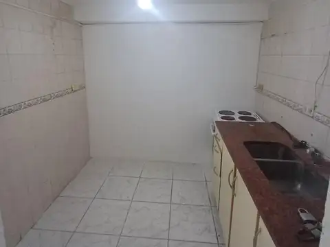 Depto Tipo Casa en Alquiler 100 años