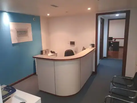 Pres Roque Sáenz Peña 800 San Nicolás Oficina U$140.000