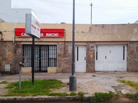 VENTA - CASA + LOCAL A REFACCIONAR EN MA. SELVA