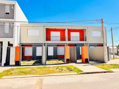 Dúplex a estrenar con cochera a en venta - República Siria 2494