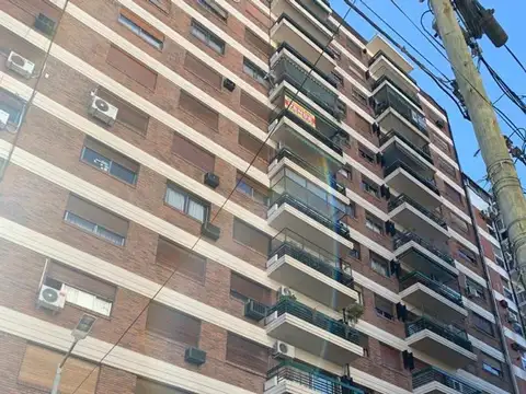 AVELLANEDA CTRO 3 AMBIENTES AL FTE. CON BALCON
