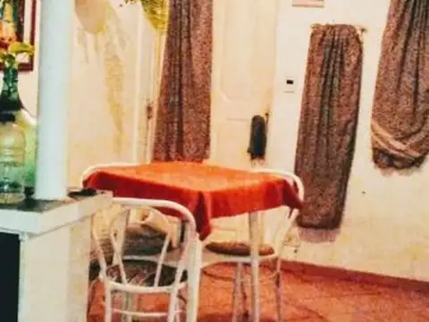 OPORTUNIDAD LOTE CON DEPARTAMENTOS  Y LOCAL FRENTE