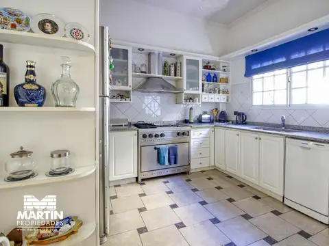 Casa multifamiliar en venta en Munro 5 amb con patio y terraza