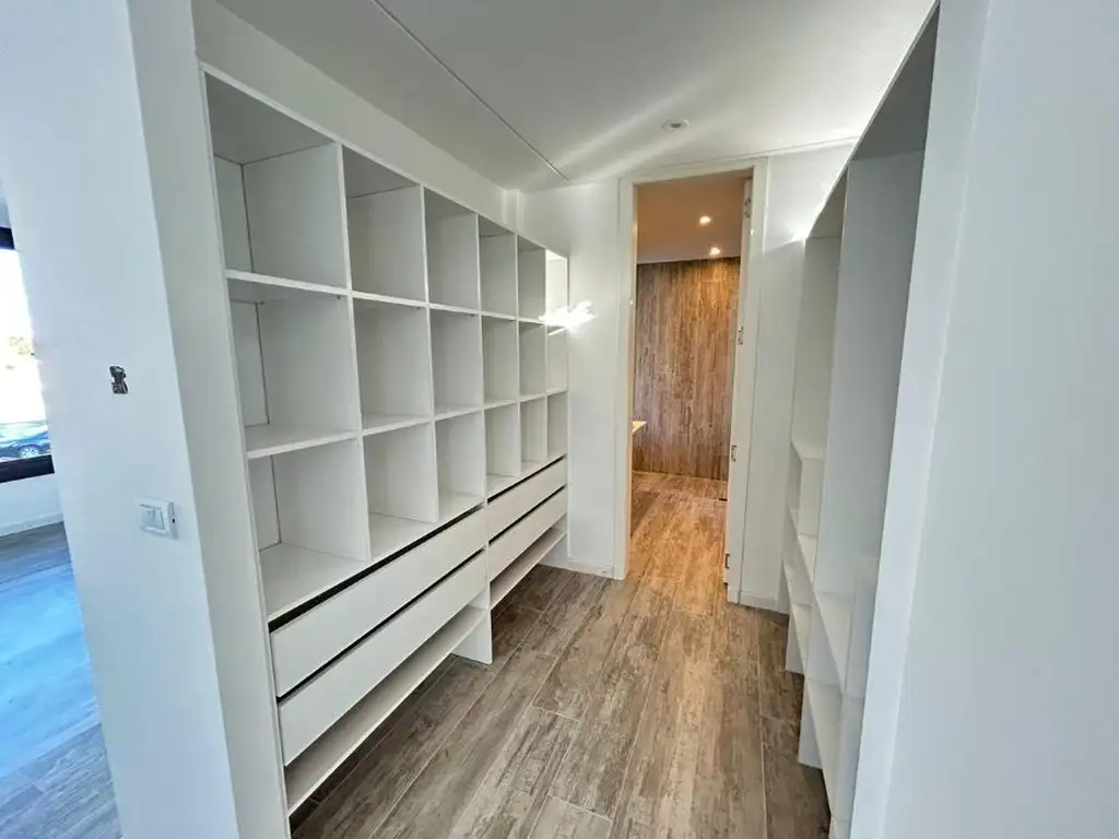 Casa en venta de 4 Ambientes con galería y piscina en el Exclusivo Greenville Polo & Resort  - Foto 27