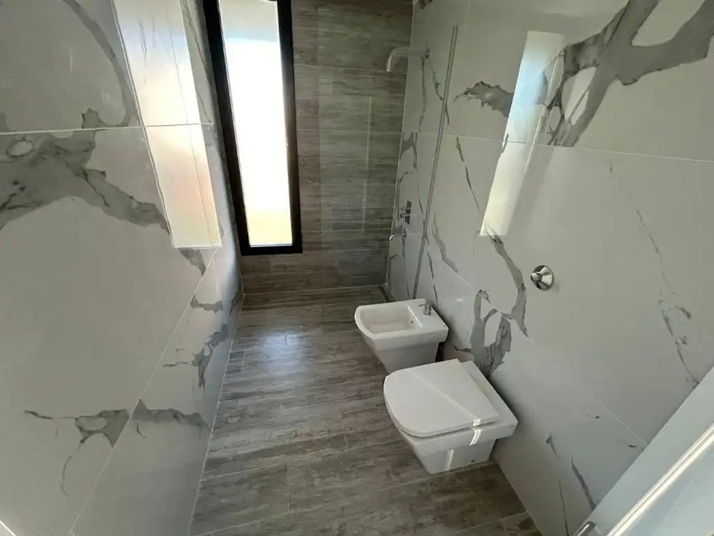 Casa en venta de 4 Ambientes con galería y piscina en el Exclusivo Greenville Polo & Resort  - Foto 23