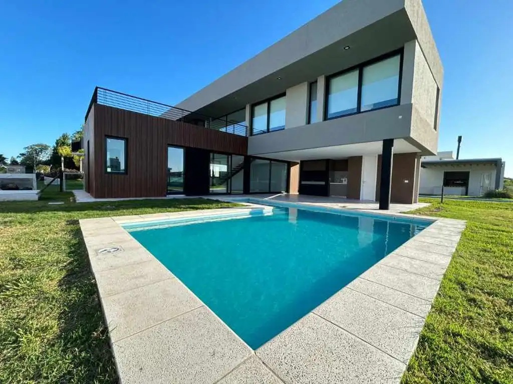 Casa en venta de 4 Ambientes con galería y piscina en el Exclusivo Greenville Polo & Resort  - Foto 26