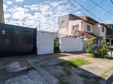 Galpon en Venta en Lanus Oeste, USD 44.900