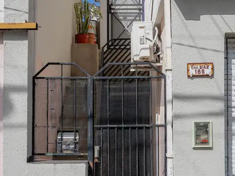Depto Tipo Casa 3 ambientes con 1 baño