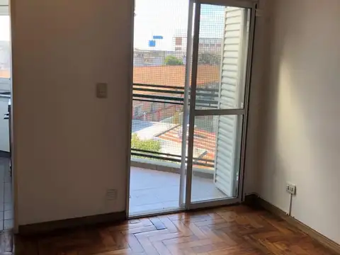 Departamento en Venta en Carapachay, USD 95.000