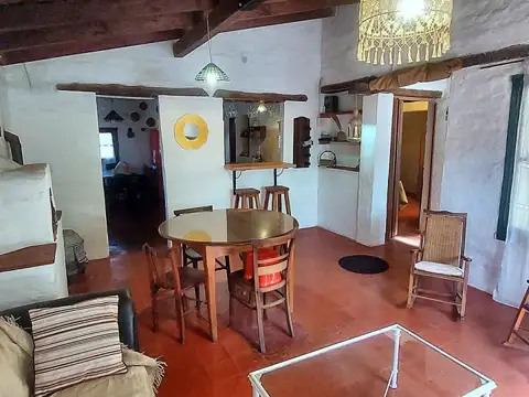 Casa en venta con depto independiente, pileta y 1.000 m² en San Marcos Sierras