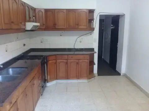 DEPARTAMENTO 2 AMBIENTES CON PATIO