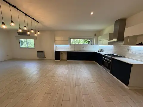 Venta casa 5 ambientes - PILAR