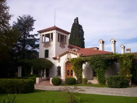 OPORTUNIDAD VENTA CASA 6 AMBIENTES