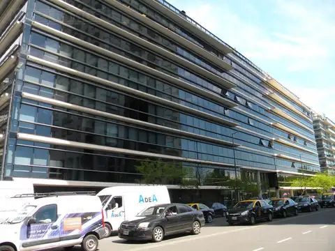 Alquiler de oficina de 275 m2 en Puerto Madero
