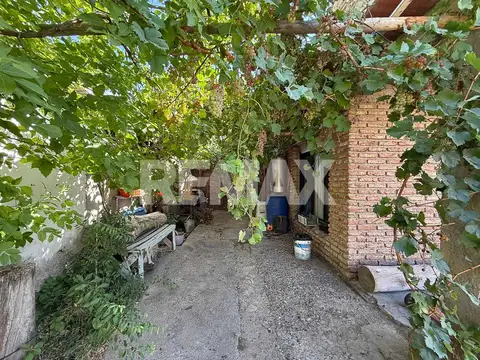 EN VENTA CONJUNTO TRES VIVIENDAS ZONA AEROPUERTO