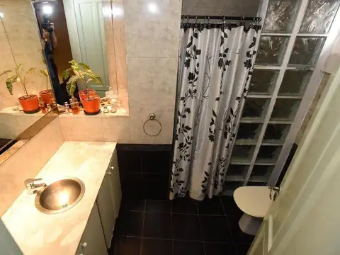 Casa en Venta en Flores, USD 299.900