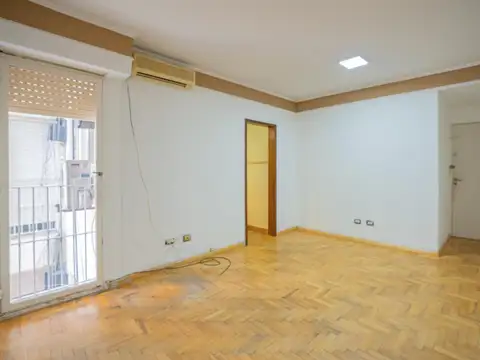 Oficina en Alquiler 50 años