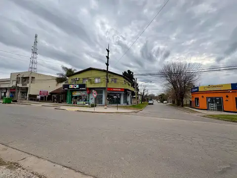 Av. San Martín esquina Yrigoyen