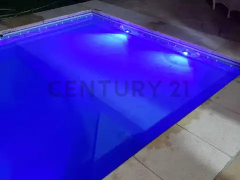 Casa en Venta en Berazategui, USD 299.000
