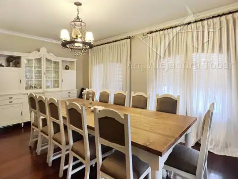 Casa con Parque Excepcional!