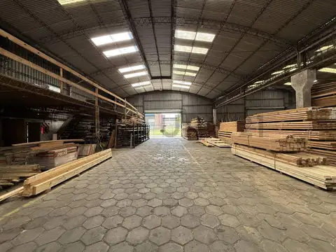 120 e/ 524 y 525 | Galpon industrial En Venta