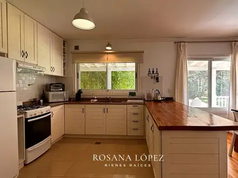 Casa en Venta con 1 cochera