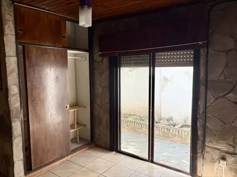 Depto Tipo Casa en Venta 40 años