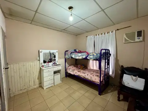 Casa 4 ambientes con 1 baño