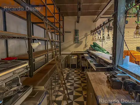 Local en Alquiler 60 años