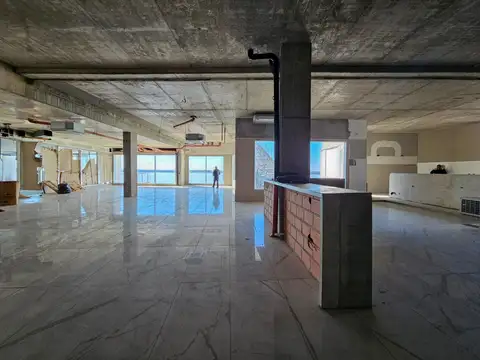 Oficina en Alquiler al Este