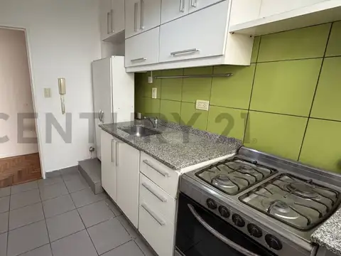 Manzanares 1800, Piso 0