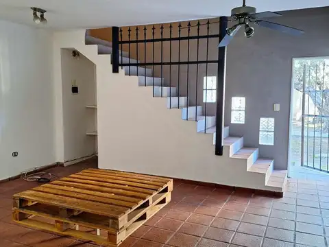 Depto Tipo Casa en Venta 35 años