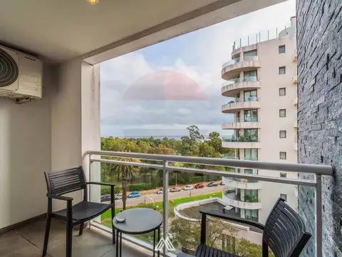 Departamento en Alquiler en Punta Carretas, USD 1.800