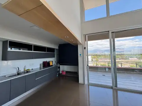 Departamento en Alquiler con 1 cocheras