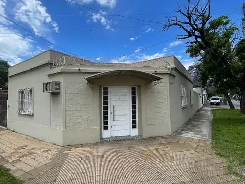 CASA EN VENTA EN MERLO CENTRO