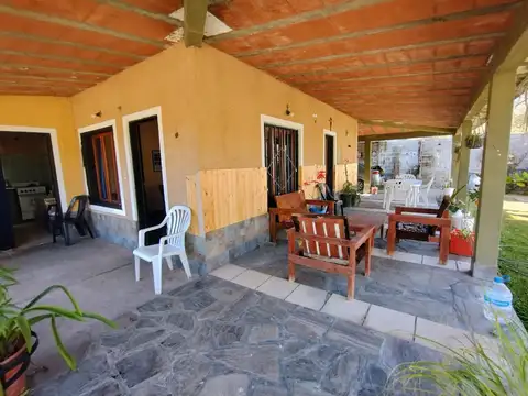 Casa 4 ambientes con 1 baño